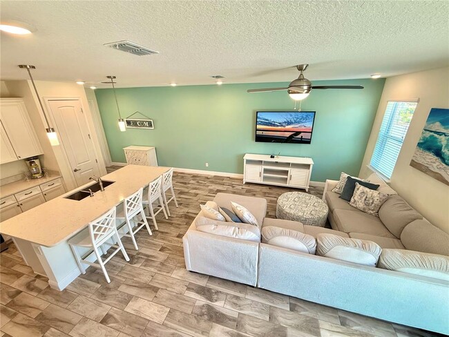 Building Photo - 2906 Castaway Ln
