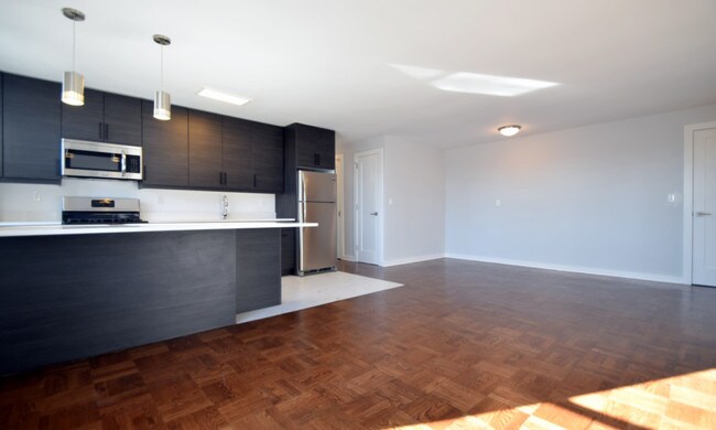 Foto del edificio - 217 Drake Ave