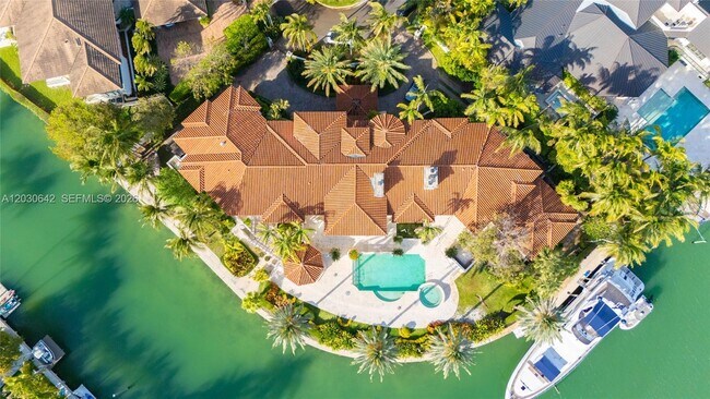 Foto del edificio - 260 Cape Florida Dr