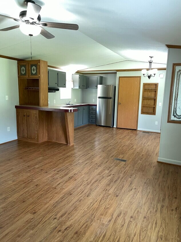 Building Photo - 14920 Libra Ave