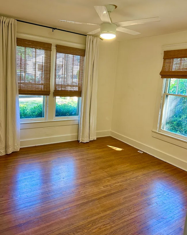 Building Photo - 2423 Brasher Ave