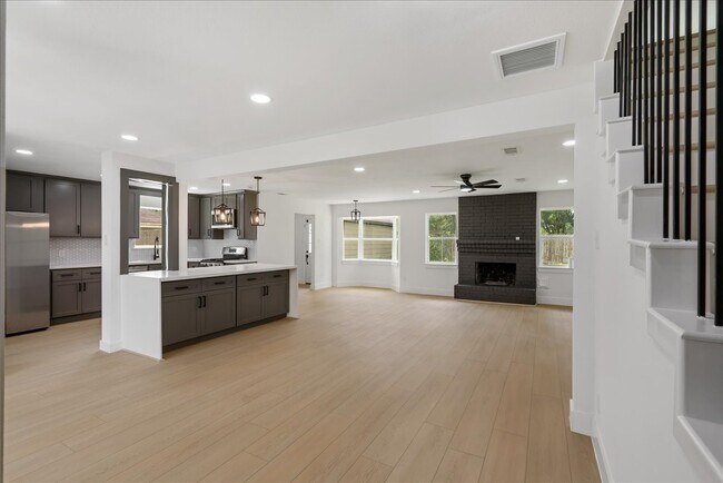 Building Photo - 3234 Cherry Springs Dr