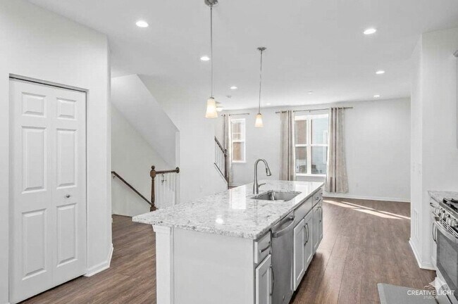 Foto del edificio - 4203 Calder Ln