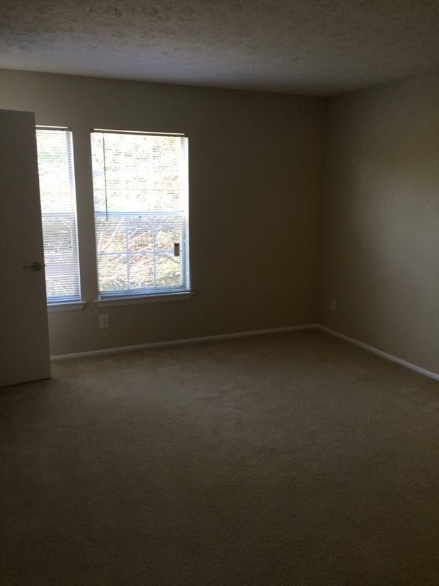 Room - 13614 Colgate Way