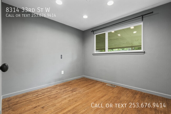 Foto del edificio - 8314 33rd St W