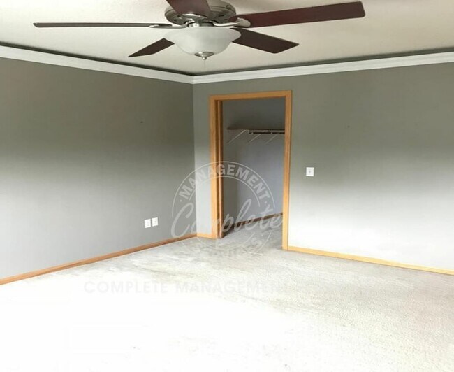 Foto del edificio - 7049 Lockslie Way