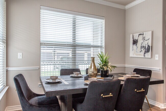 2Hab, 2Ba - 1,200 ft² - Kensington Crossings