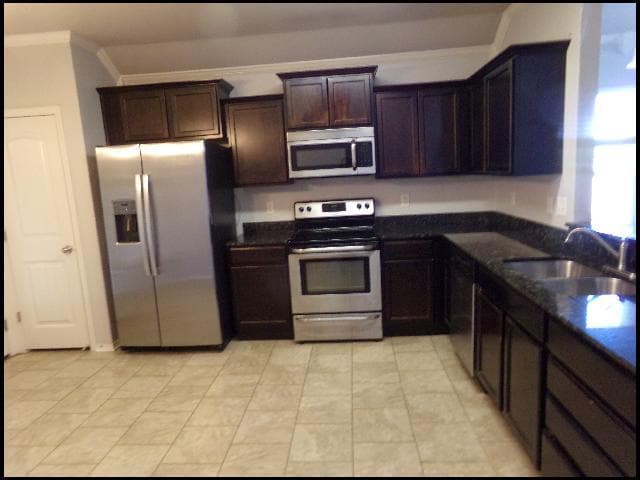 Building Photo - 5505 Bridgeport Ln