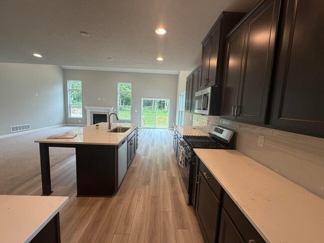Building Photo - 9630 Lennon Ln