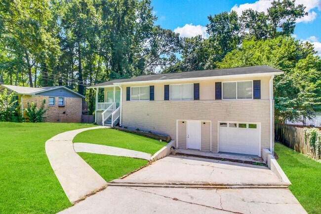 Foto del edificio - 1863 Rollingwood Dr Se