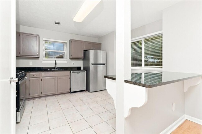 Building Photo - 917 Shiloh Ridge Run NW