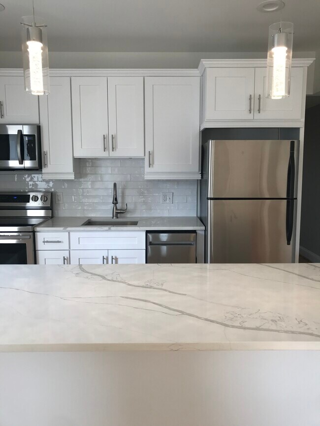 Foto del edificio - 865 W 36th St
