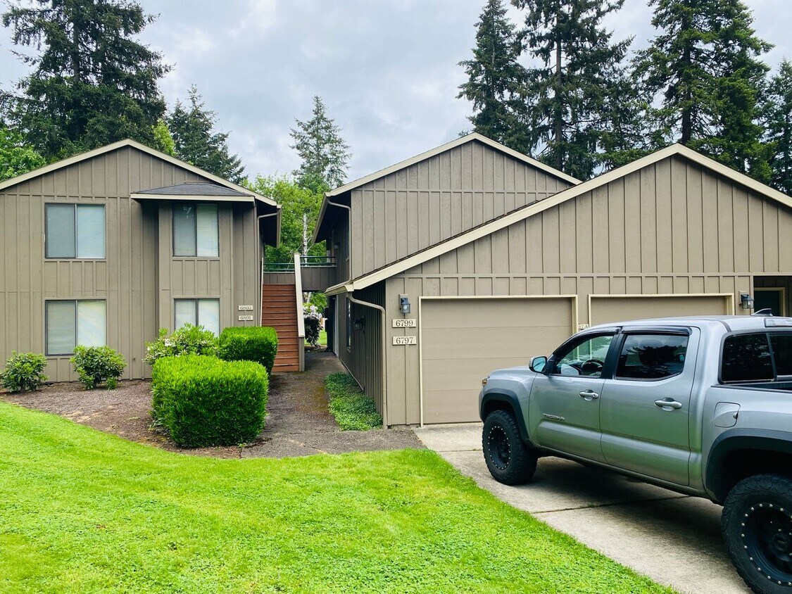 Single Level totally renovated 3 bedroom delight - Single Level totally renovated 3 bedroom delight