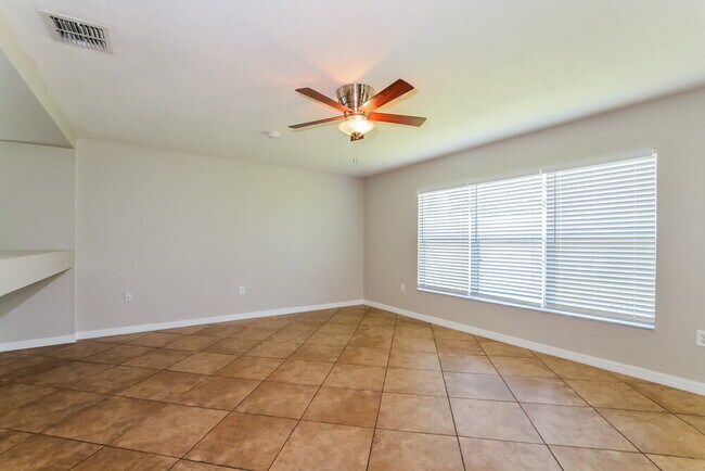 Foto del edificio - 2117 Fleet Ct