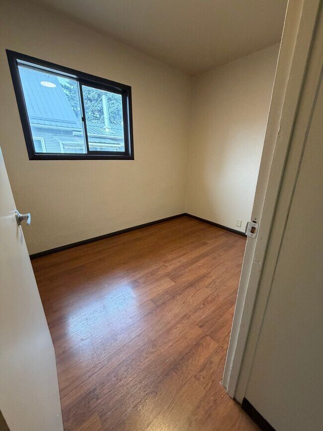 Foto del edificio - Imlay Duplex