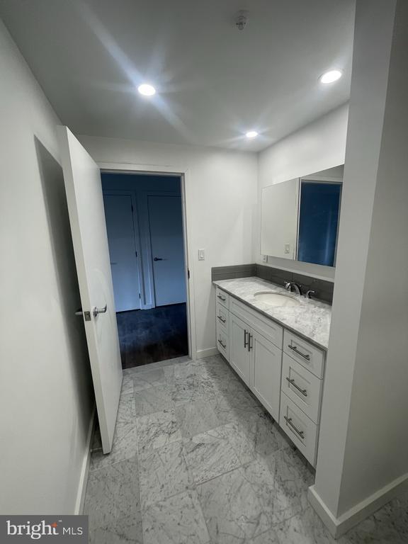 Foto del edificio - 219 S 18th St