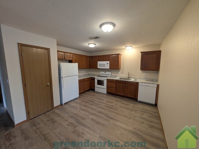 Building Photo - 1204 Fall Meadow Ln