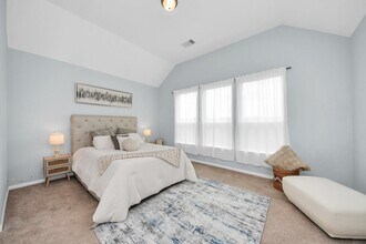Building Photo - 208 Salange Ln
