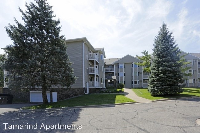 Building Photo - 2350-2350 Ridge Dr