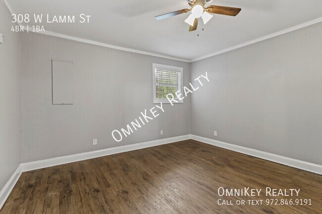 Building Photo - 308 W Lamm St