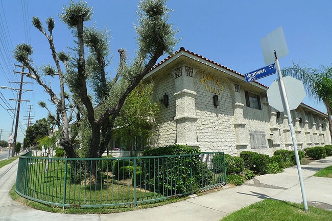 Building Photo - Baraka Villa