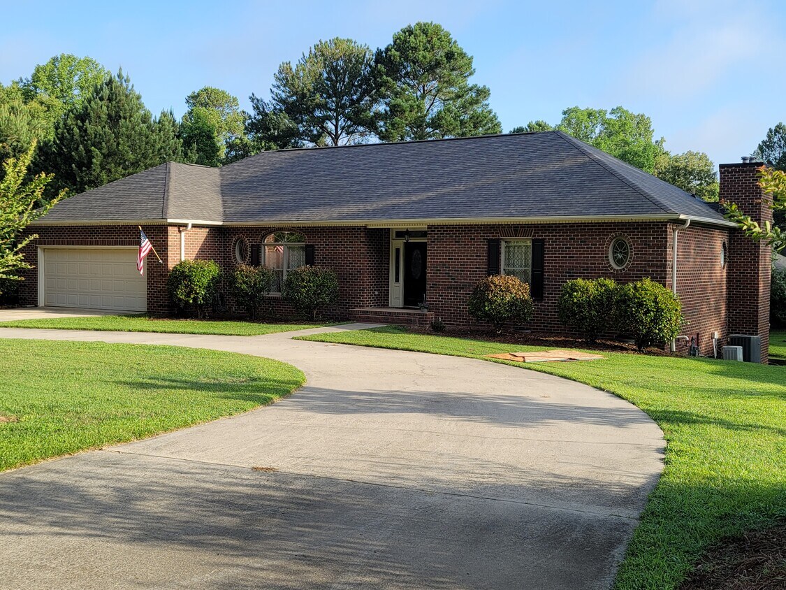 1121 Revenell Dr Unit 1121 Revenell Drive, Sanford, NC 27330