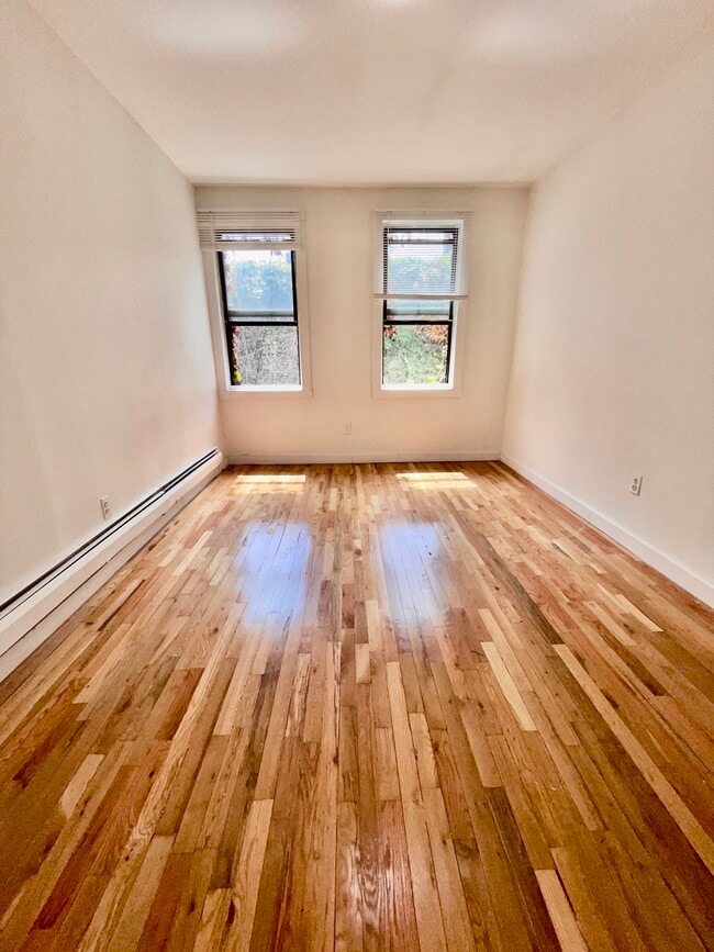 Building Photo - 268 Boerum St