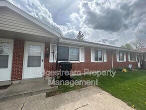 Building Photo - 4952 Leeper St