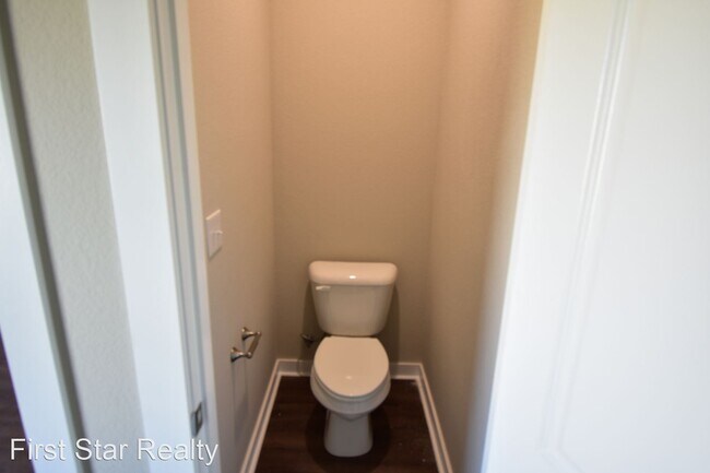 Foto del edificio - 3 br, 2 bath House - 436 N Tacoma Street