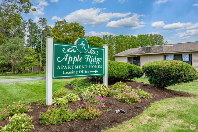 Building Photo - Apple Ridge Apartment Homes