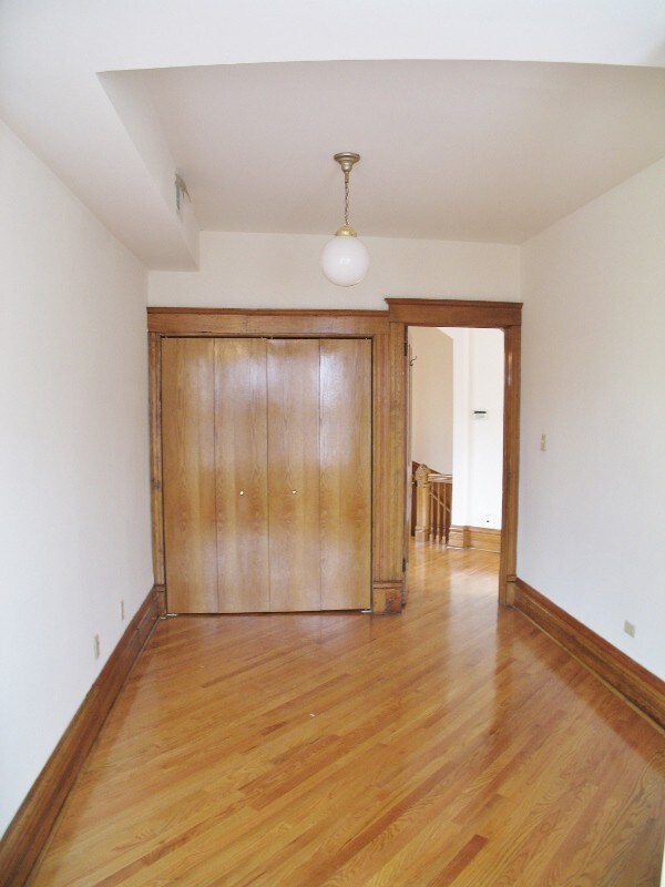 Foto del edificio - 2329 N Halsted St