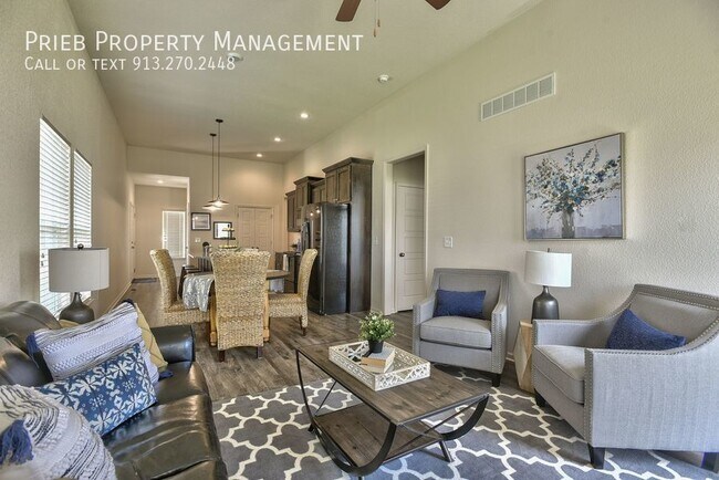 Foto del edificio - Genesis Farms Duplex - Available April 19th