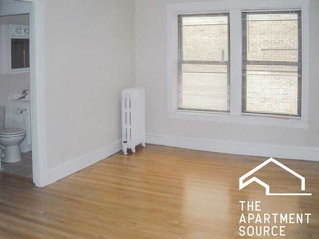 Foto del edificio - 514 W Cornelia Ave