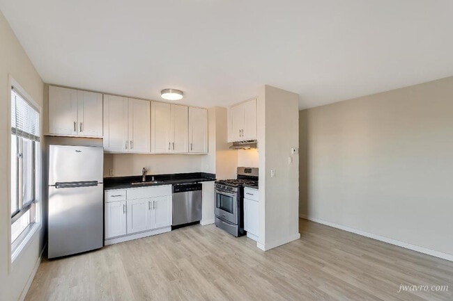 Building Photo - 70 Terra Vista Ave