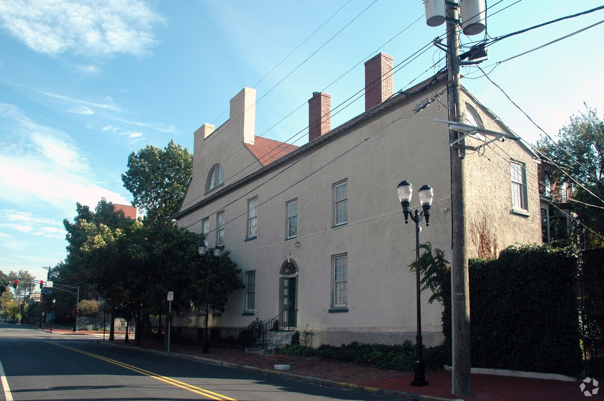 Building Photo - Edward Sharp House