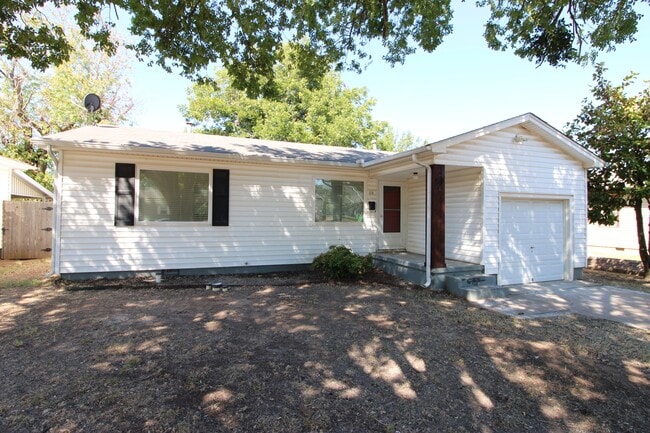 Building Photo - 59 Shirley Ln