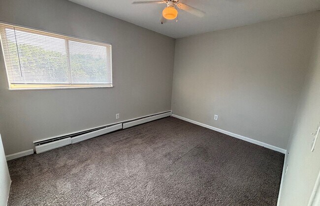 Foto del edificio - 550 Lowell Ave