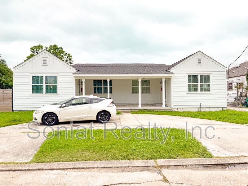 Foto principal - 233 Jefferson Heights Ave