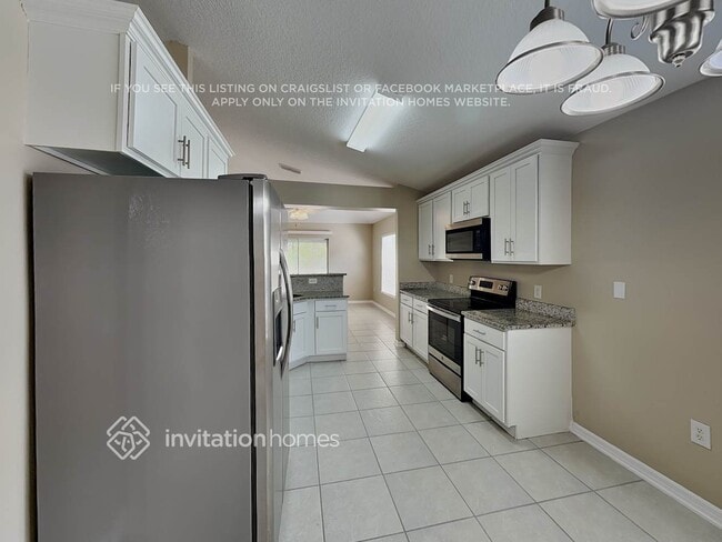 Building Photo - 4781 Salamander St