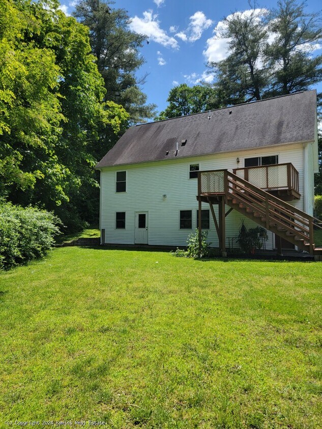 Back Yard - 161 Triangle St