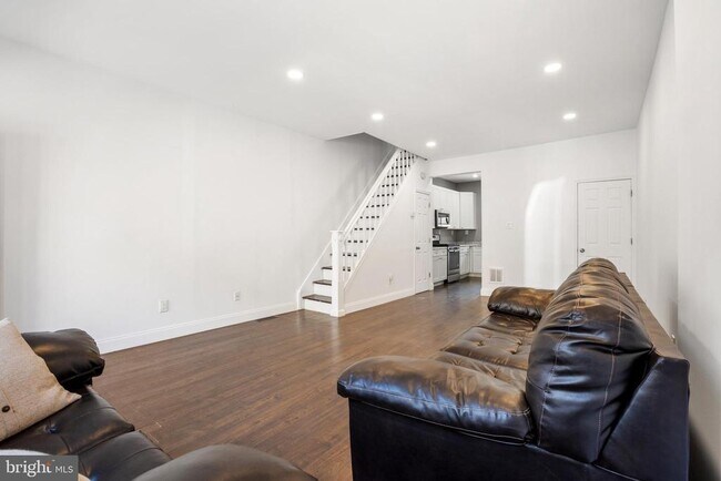 Foto del edificio - 2432 S Chadwick St