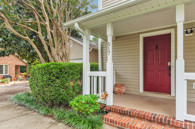 Building Photo - 517 Laurel Tree Ln