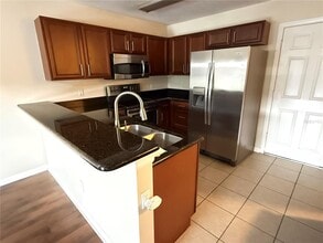 Building Photo - 584 Cresting Oak Cir