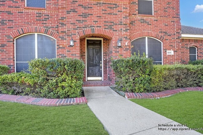 Building Photo - 6501 Amesbury Ln