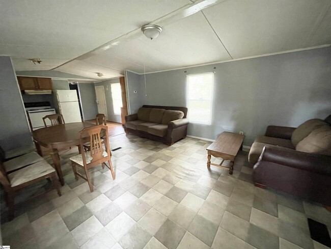 Building Photo - 106 Bonefield Dr