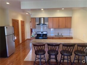 Building Photo - 326 Bay Ridge Pkwy