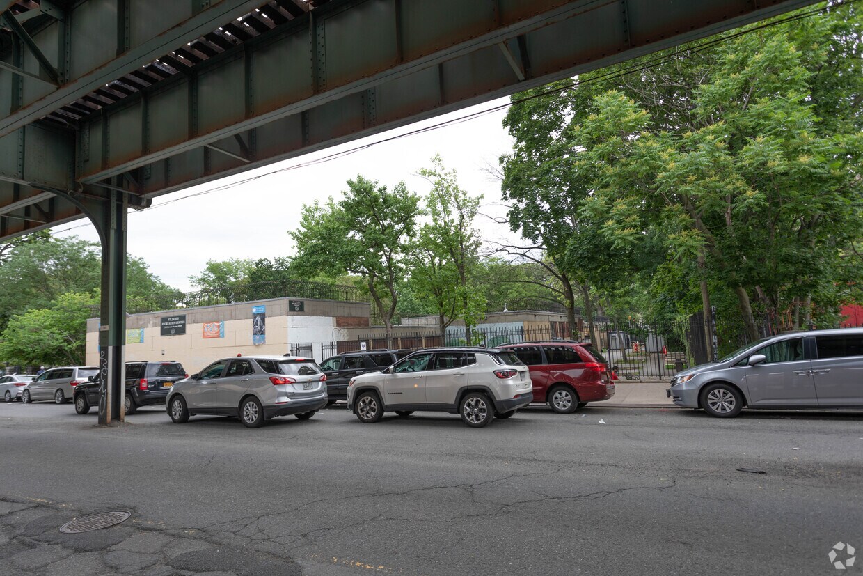 Saint James Apartments in Bronx, NY