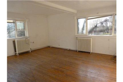 Foto del edificio - 2271 S Riverside Dr