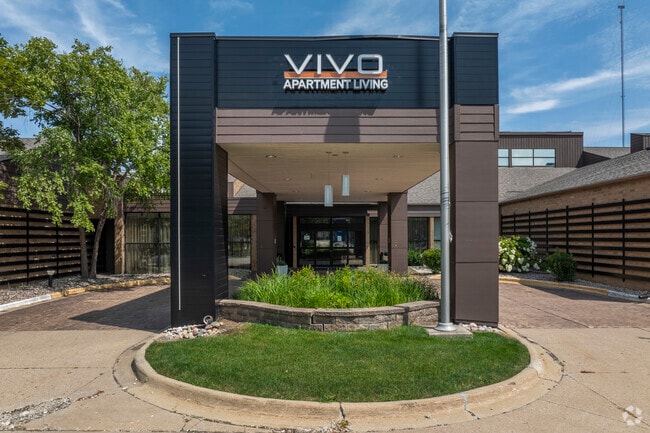 Main Entrance - Vivo Living Madison