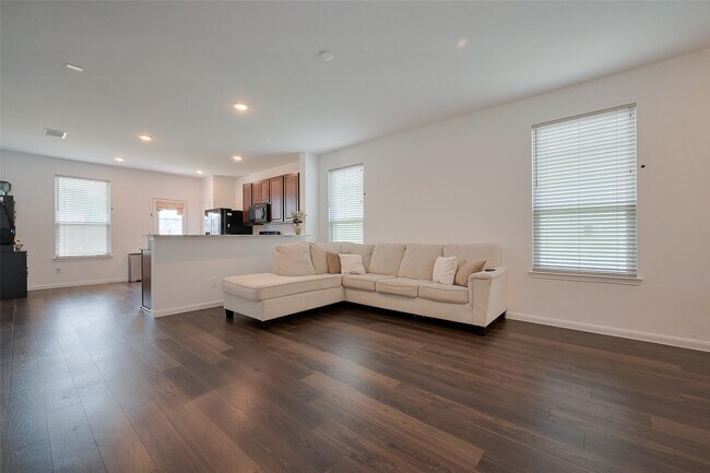 Foto del edificio - 6718 Forbes Run Dr